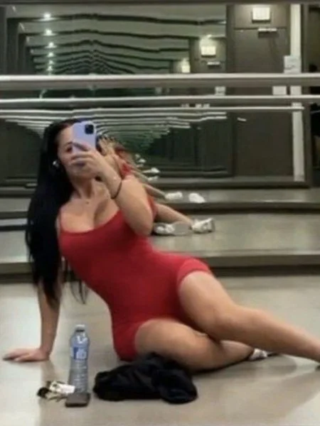 Escort Nikol La Coruna